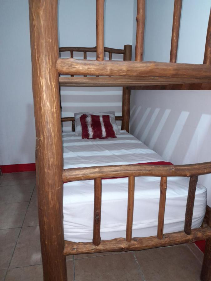 Hostal Blood Moon Rio Dulce Town Kültér fotó