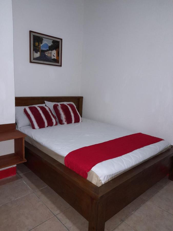 Hostal Blood Moon Rio Dulce Town Kültér fotó