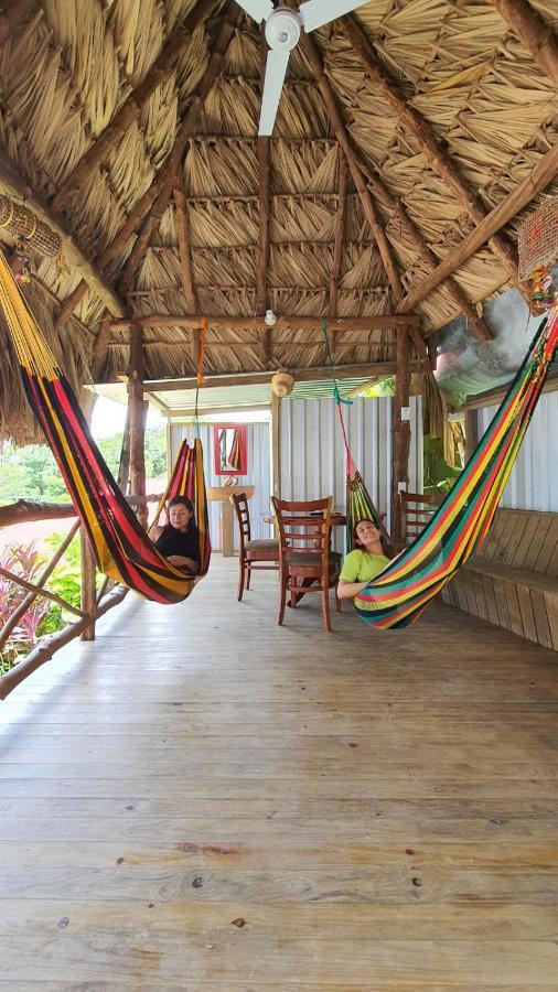 Hostal Blood Moon Rio Dulce Town Kültér fotó